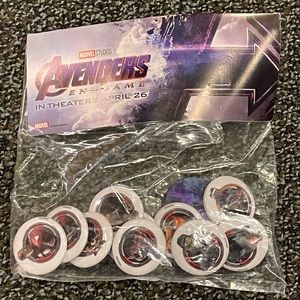 Avengers fan pack - pins, a pen and awesome Funko Hulk
